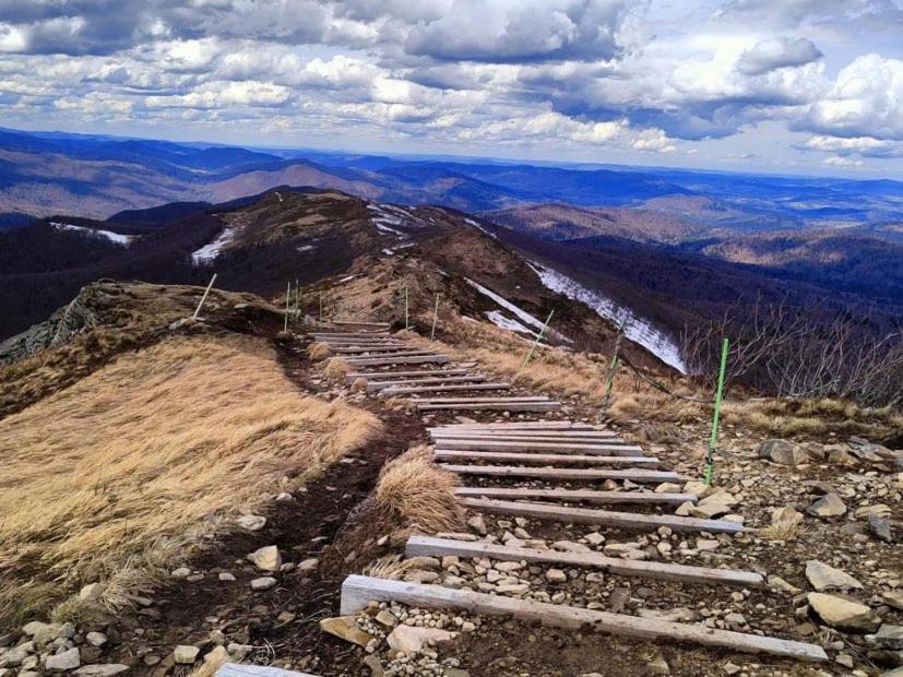 Bieszczady Apartament "Cicha Woda" Apartman Ustrzyki Dolne Kültér fotó