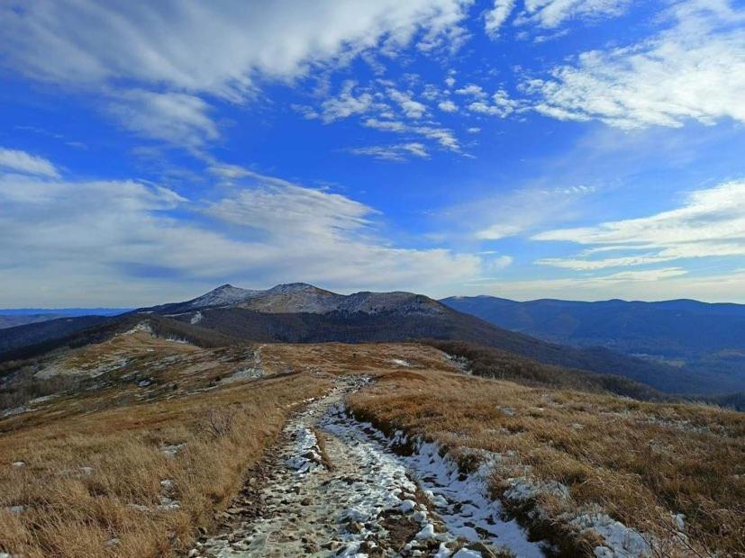 Bieszczady Apartament "Cicha Woda" Apartman Ustrzyki Dolne Kültér fotó