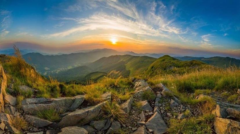 Bieszczady Apartament "Cicha Woda" Apartman Ustrzyki Dolne Kültér fotó